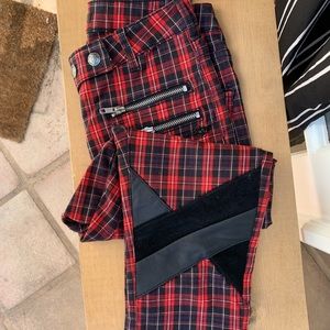 Scorch & Soda Red/Black plaid zip bottom